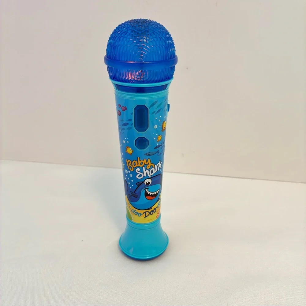 Baby Shark Musical Toy Microphone & Pinkfong Baby Shark Interactive Smartphone